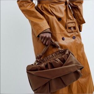 WRAP FRONT LEATHER BAG